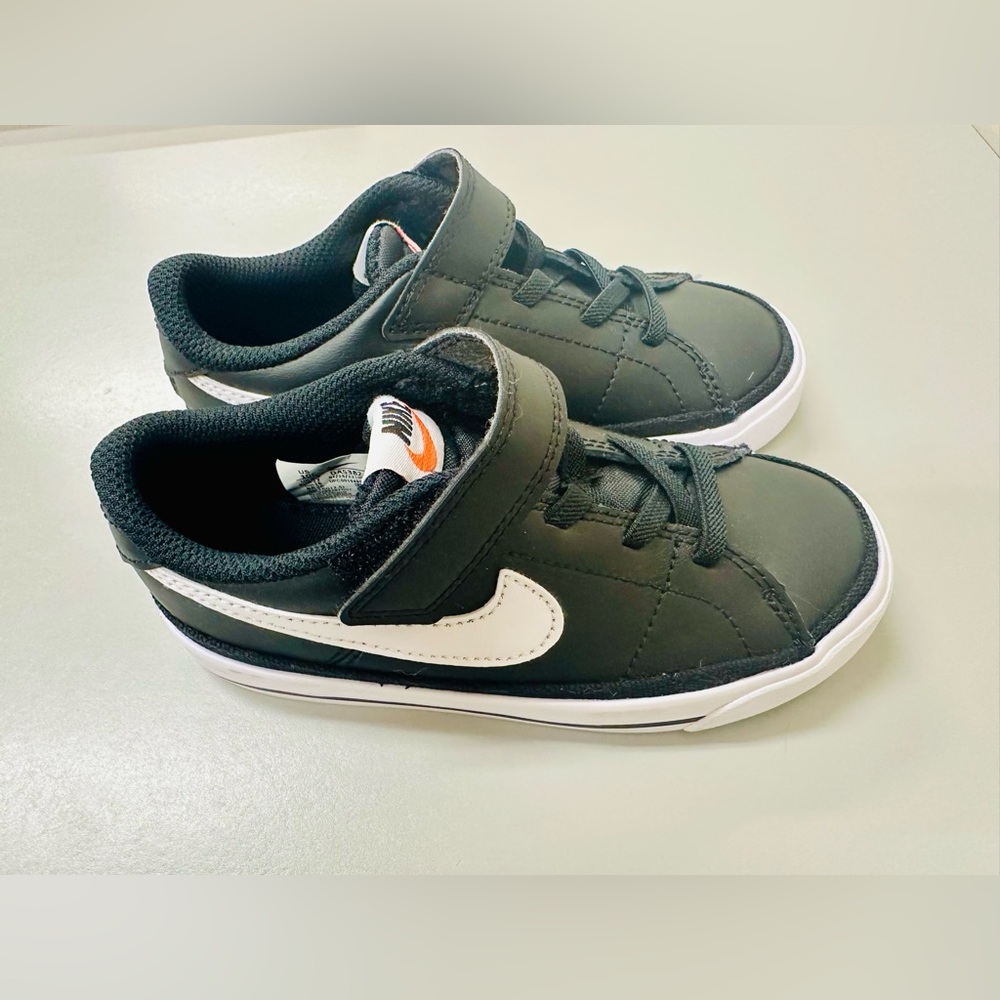 NNW Nike Kids Black and White Sneakers